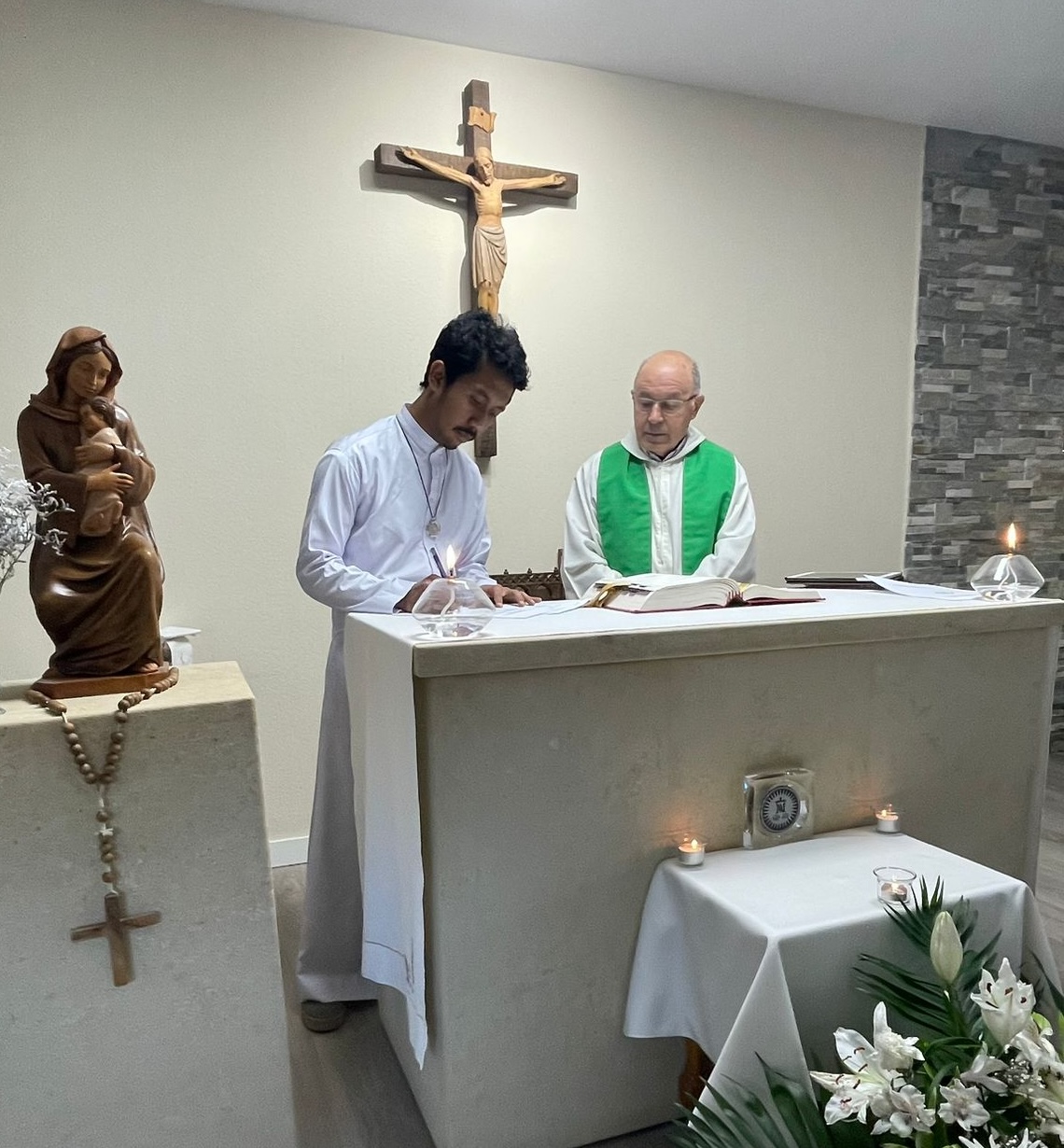 Al servicio de Dios y de los jóvenes